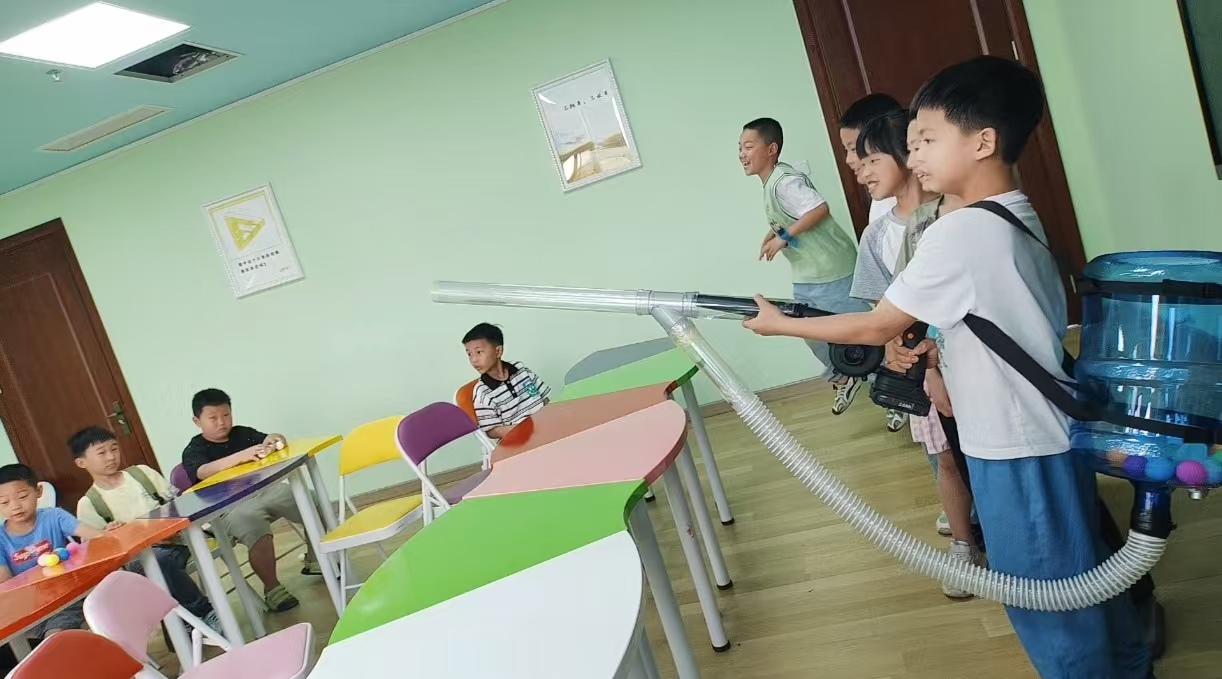 科技馆防灾减灾2.jpg